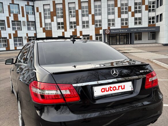 2010 Mercedes-Benz E-Класс 250 5G-Tronic IV (W212, S212, C207), чёрный, 1800000 рублей - вид 8