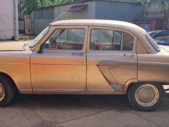 1966 ГАЗ 21 «Волга» 21Р, золотистый, 950000 рублей - вид 13
