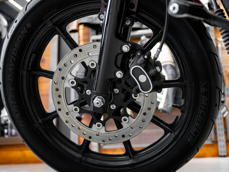 2013 Harley-Davidson Road King, чёрный, 1290000 рублей, вид 3
