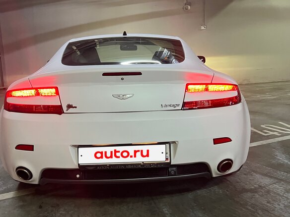 2007 Aston Martin V8 Vantage III, белый, 5100000 рублей - вид 10