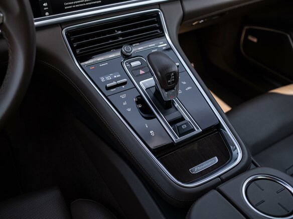 2019 Porsche Panamera 4 Sport Turismo II, серый - вид 23