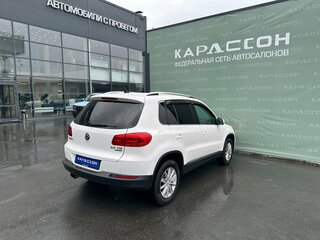 2011 Volkswagen Tiguan I Рестайлинг, белый, 1250000 рублей, вид 2