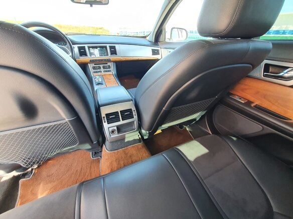 2014 Jaguar XF I Рестайлинг, белый, 1666666 рублей - вид 5
