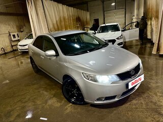 2009 Kia Cerato 4-speed II, серебристый, 845000 рублей, вид 2