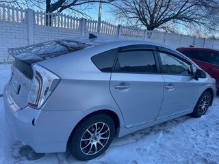 2013 Toyota Prius III Рестайлинг (XW30), серый, 1280000 рублей, вид 2