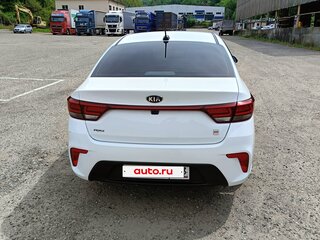 2019 Kia Rio IV, белый, 1650000 рублей, вид 5