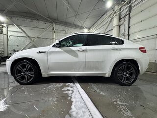 2010 BMW X6 M I (E71), белый, 2500000 рублей, вид 4