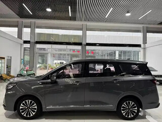 2022 Wuling Jiachen, серебристый, 1415000 рублей, вид 3