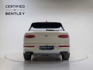 2025 Bentley Bentayga I Рестайлинг, бежевый, 34464700 рублей, вид 3