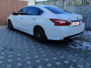 2017 Nissan Altima V (L33) Рестайлинг, белый, 1399999 рублей, вид 2