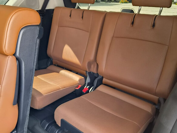 2022 Toyota Land Cruiser Prado 150 Series Рестайлинг 3, белый, 6350000 рублей - вид 20