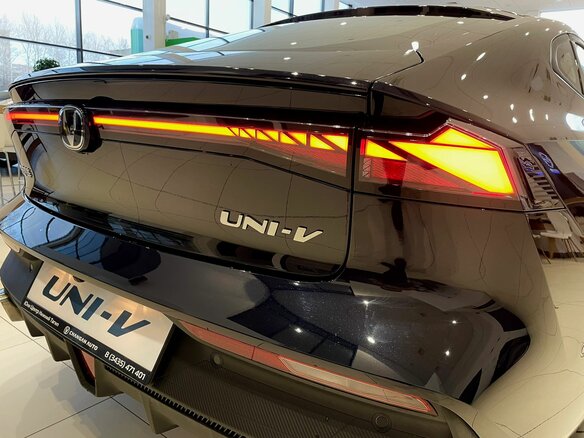 2025 Changan UNI-V I, чёрный, 3479900 рублей - вид 9