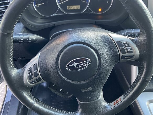 2011 Subaru Forester III Рестайлинг, серебристый, 1540000 рублей - вид 4