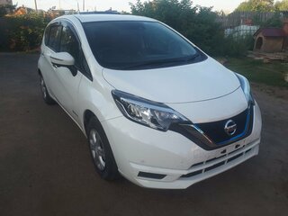 2018 Nissan Note Nismo e-Power II Рестайлинг, белый, 1100000 рублей, вид 1