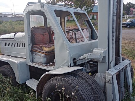 1979 Львовский Автопогрузчик ЛЕВ, серебристый, 95000 рублей, вид 3
