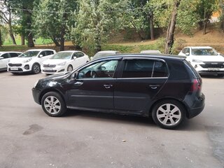 2008 Volkswagen Golf V, чёрный, 450000 рублей, вид 4
