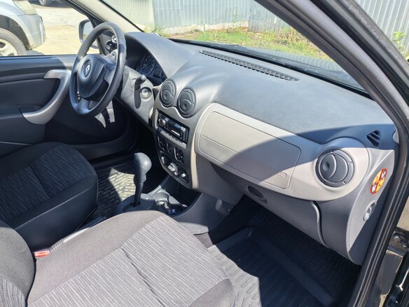 2011 Renault Sandero I, чёрный, 570000 рублей - вид 3