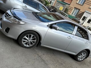 2012 Toyota Corolla X (E140, E150) Рестайлинг, серебристый, 1600000 рублей, вид 3