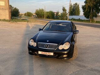 2005 Mercedes-Benz C-Класс 180 II (W203) Рестайлинг, чёрный, 430000 рублей, вид 2