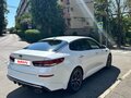 2019 Kia Optima IV Рестайлинг, белый, 2100000 рублей - вид 4