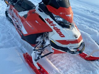 2020 BRP Ski-Doo Summit 850, красный, 1540000 рублей, вид 1