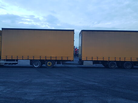 1999 Mercedes-Benz Actros, жёлтый, 2500000 рублей, вид 5