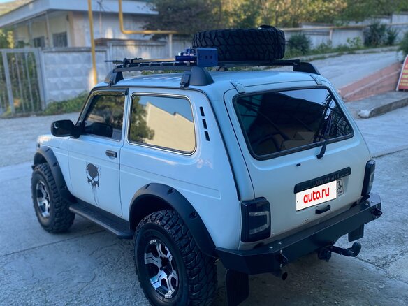 2013 Lada (ВАЗ) 2121 (4x4) I Рестайлинг, белый, 690000 рублей - вид 2