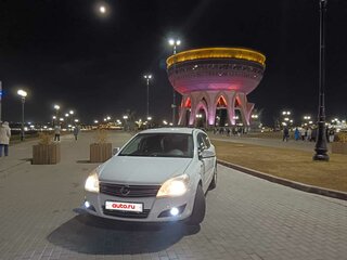 2013 Opel Astra H Рестайлинг, белый, 600000 рублей, вид 4