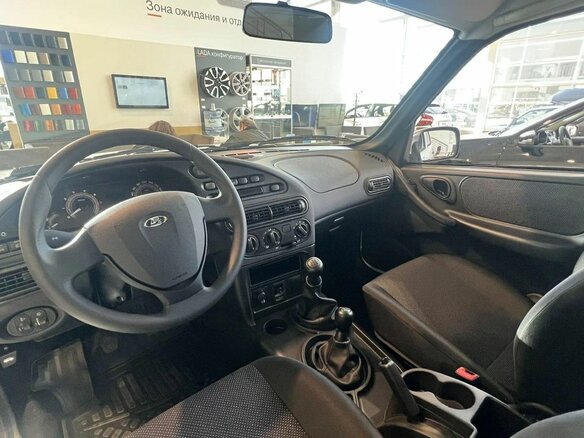 2026 Lada (ВАЗ) Niva Travel I Рестайлинг, белый - вид 4