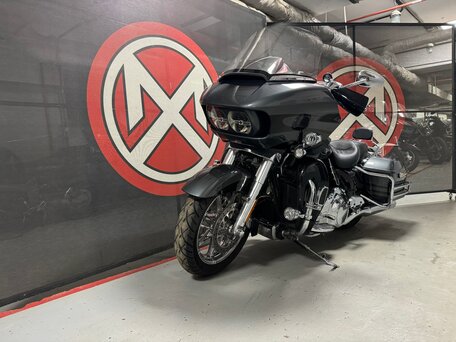 2015 Harley-Davidson CVO Road Glide Limited, чёрный, 1800000 рублей, вид 1