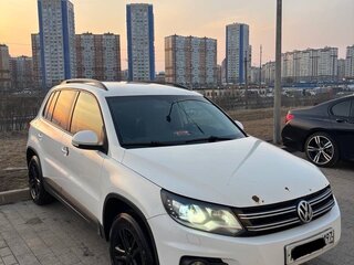 2011 Volkswagen Tiguan I Рестайлинг, белый, 980000 рублей, вид 5