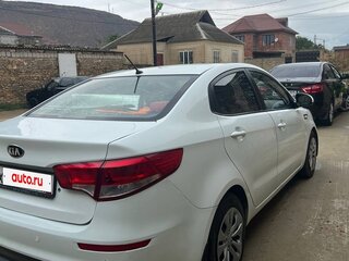 2015 Kia Rio III Рестайлинг, белый, 840000 рублей, вид 5