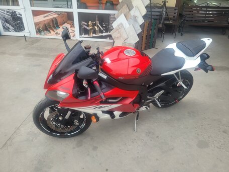 2009 Yamaha YZF-R6, красный, 690000 рублей, вид 3