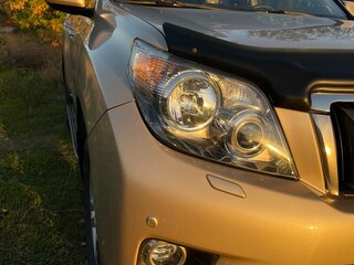 2010 Toyota Land Cruiser Prado 150 Series, бежевый, 2350000 рублей, вид 3