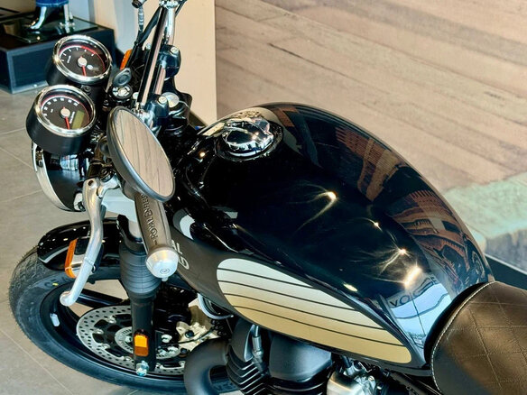 2026 Royal Enfield Interceptor 650, чёрный, 699000 рублей - вид 8