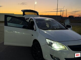 2011 Opel Astra J, белый, 750000 рублей, вид 5