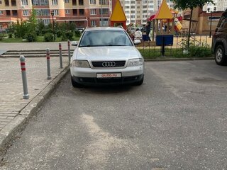 2000 Audi A6 II (C5), серый, 600000 рублей, вид 2