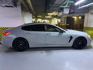 2021 BMW M8 Gran Coupe Competition I (F91/F92/F93), серый, 7650000 рублей, вид 3