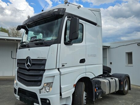 2023 Mercedes-Benz Actros, белый, 17500000 рублей, вид 1