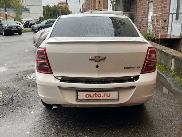 2013 Chevrolet Cobalt II, белый, 565000 рублей - вид 2
