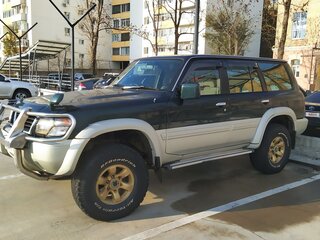 1997 Nissan Safari V (Y61), зелёный, 1100000 рублей, вид 4