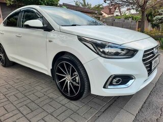 2017 Hyundai Solaris II, белый, 1190000 рублей, вид 4