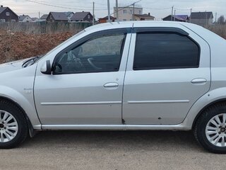 2012 Renault Logan I Рестайлинг, серебристый, 500000 рублей, вид 3