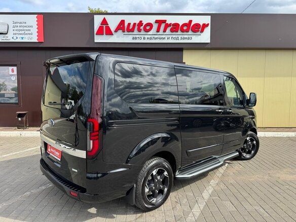 2024 Ford Tourneo Custom I (China Market) Рестайлинг, чёрный, 5800000 рублей - вид 4