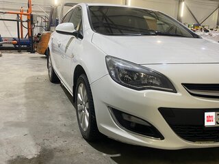 2014 Opel Astra J Рестайлинг, белый, 850000 рублей, вид 4