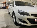 2014 Opel Astra J Рестайлинг, белый, 850000 рублей - вид 3