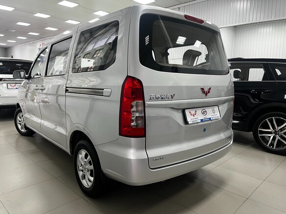 2022 Wuling Hongguang V, серый - вид 7