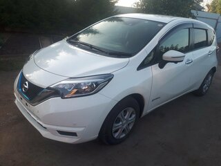2018 Nissan Note Nismo e-Power II Рестайлинг, белый, 1100000 рублей, вид 4
