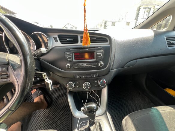 2014 Kia Ceed II, серый, 850000 рублей - вид 7