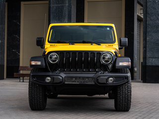 2021 Jeep Wrangler IV (JL), жёлтый, 4900000 рублей, вид 2
